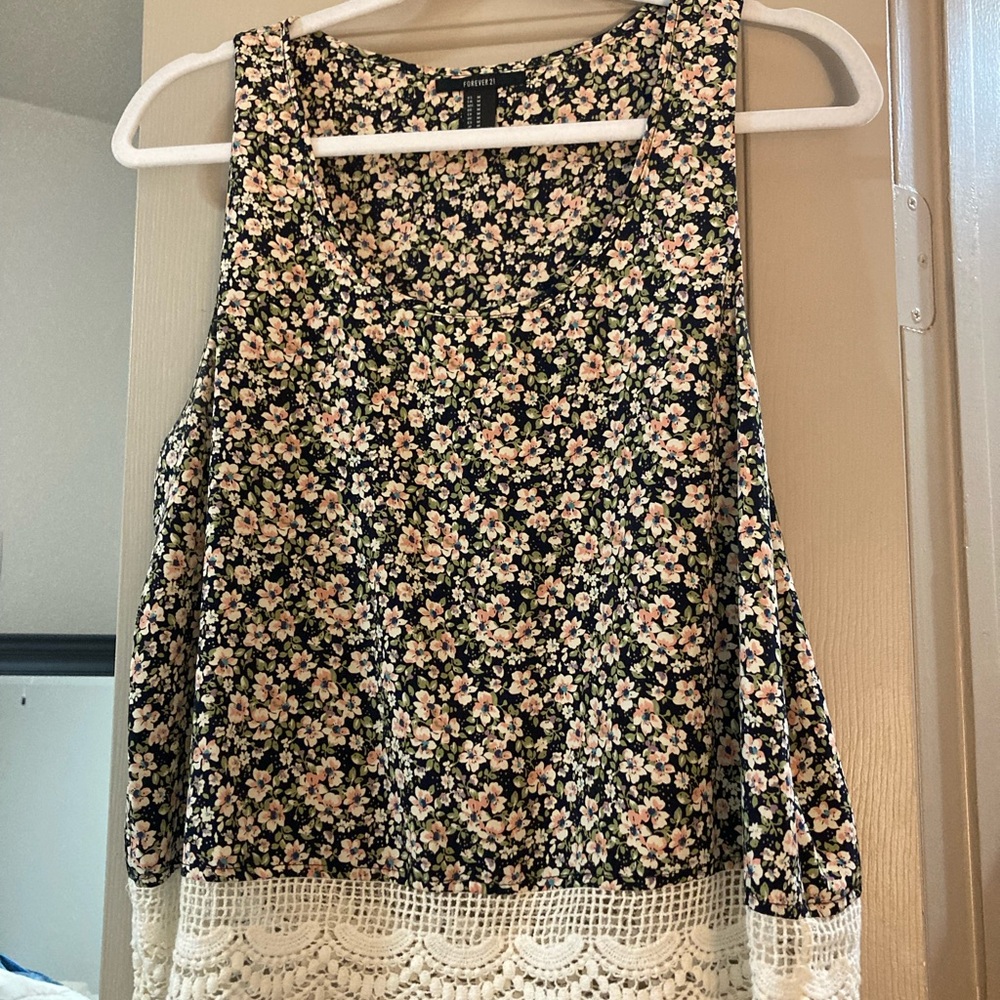 F21 Floral Crop Top